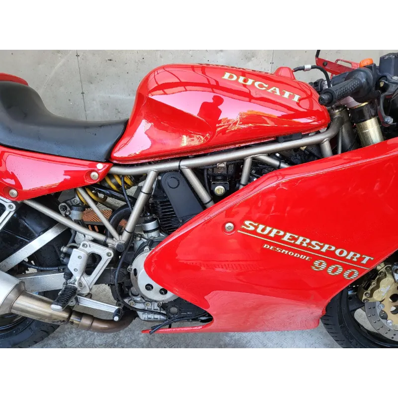 DUCATI 900 SS
