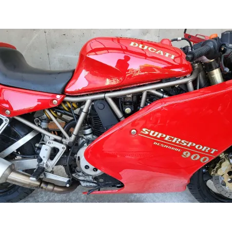 DUCATI 900 SS