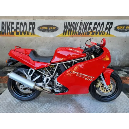 DUCATI 900 SS