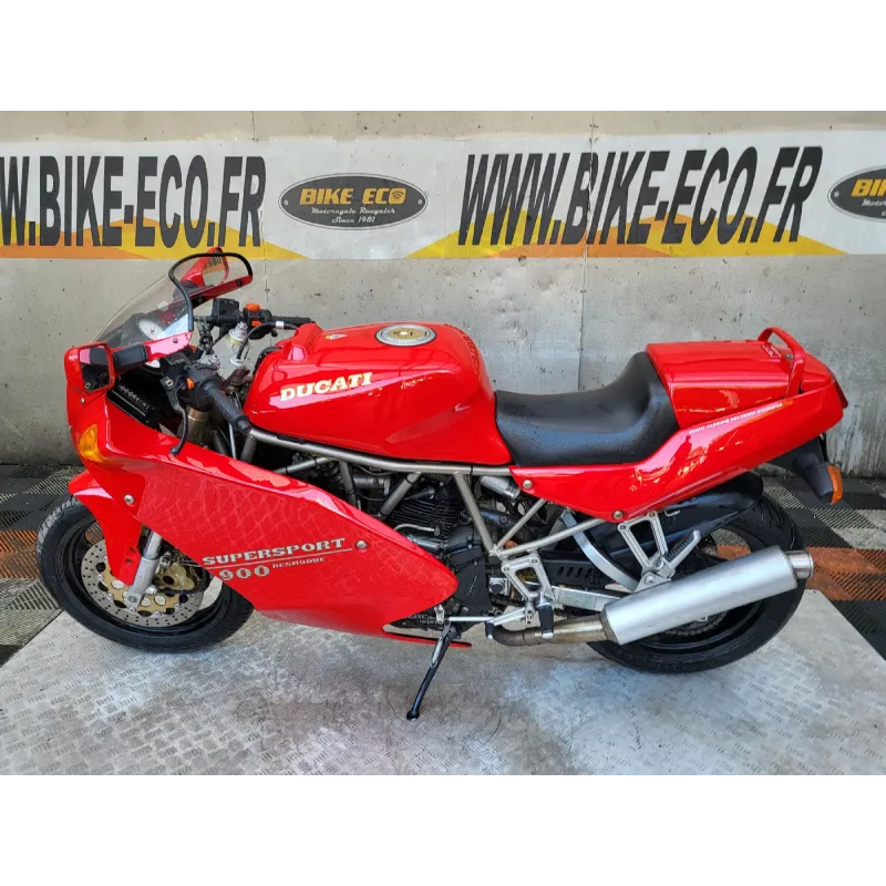 DUCATI 900 SS
