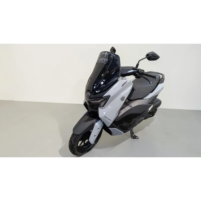 YAMAHA NMAX 125