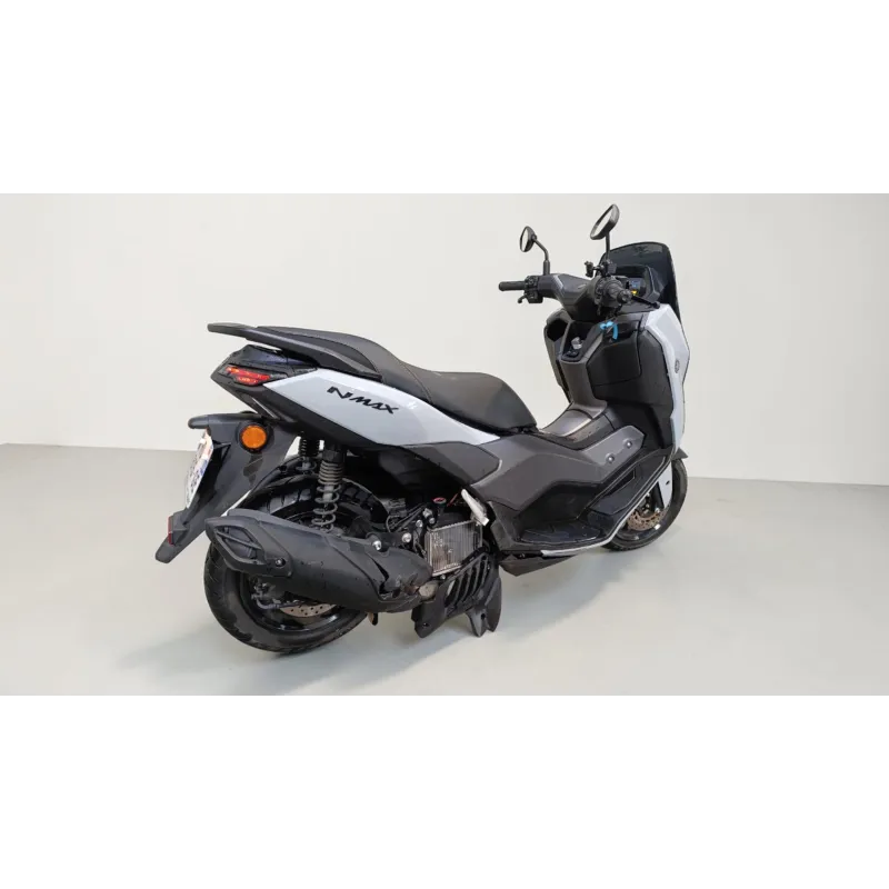 YAMAHA NMAX 125