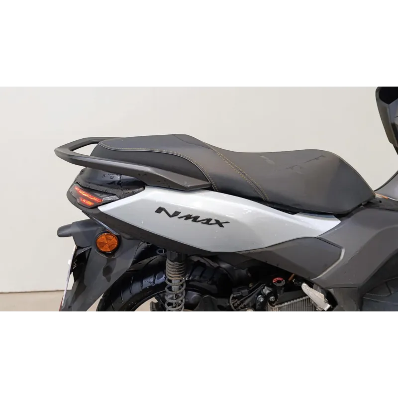 YAMAHA NMAX 125