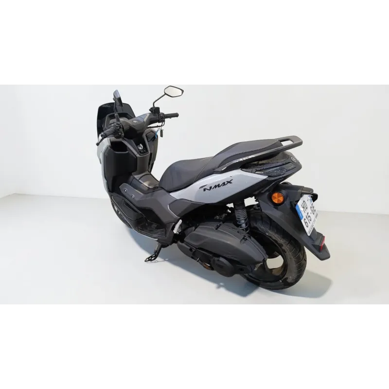 YAMAHA NMAX 125
