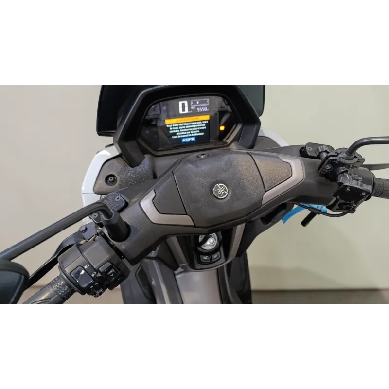 YAMAHA NMAX 125