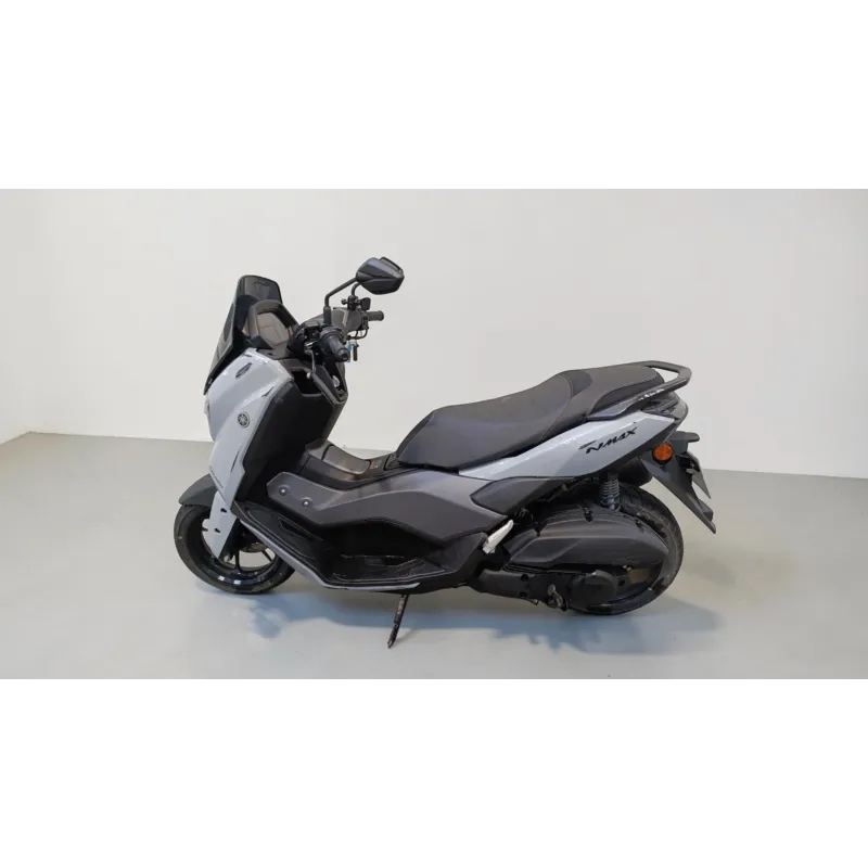 YAMAHA NMAX 125