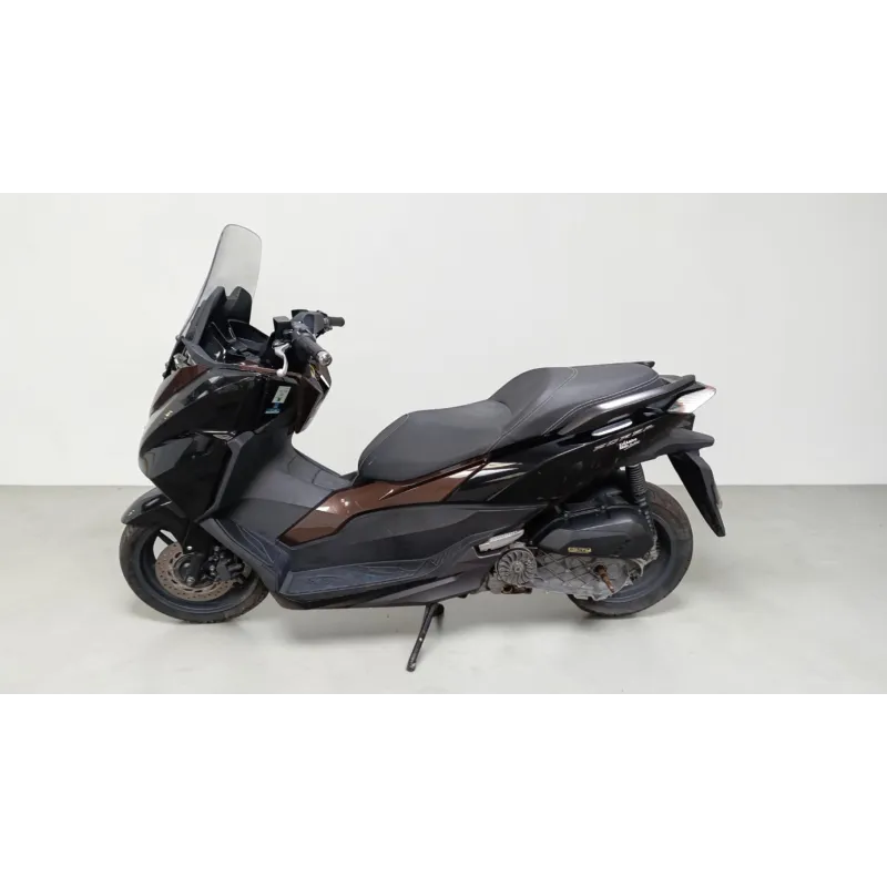 HONDA FORZA 125