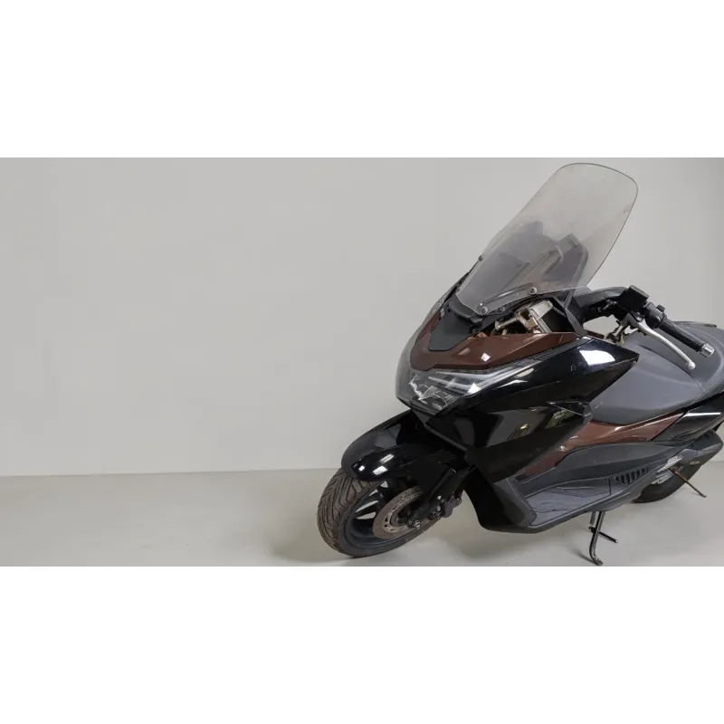 HONDA FORZA 125