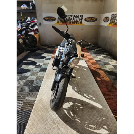 SUZUKI SV 650 N .