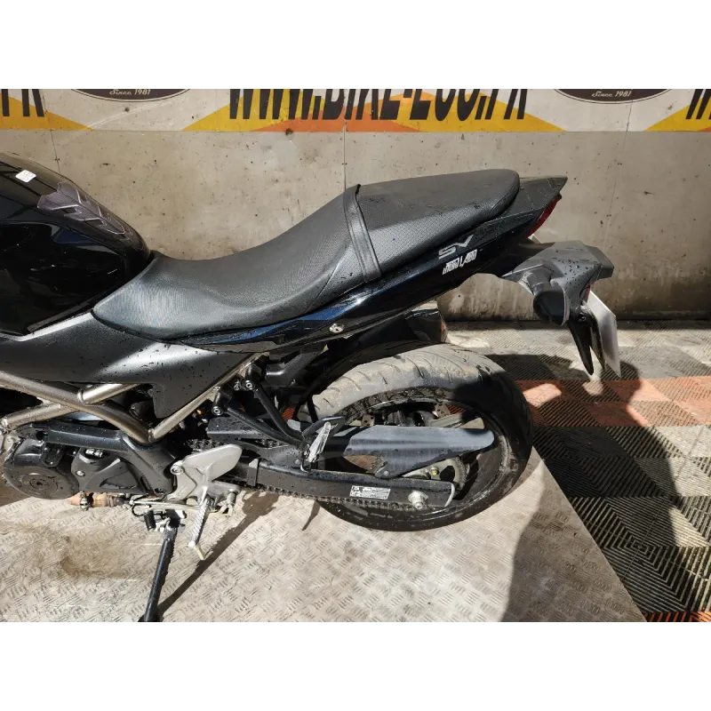 SUZUKI SV 650 N .