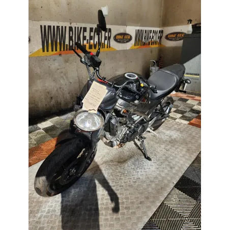 SUZUKI SV 650 N .