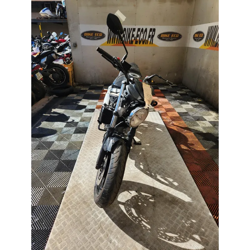 SUZUKI SV 650 N .
