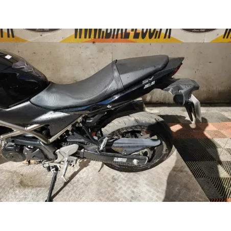 SUZUKI SV 650 N .