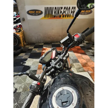 SUZUKI SV 650 N .
