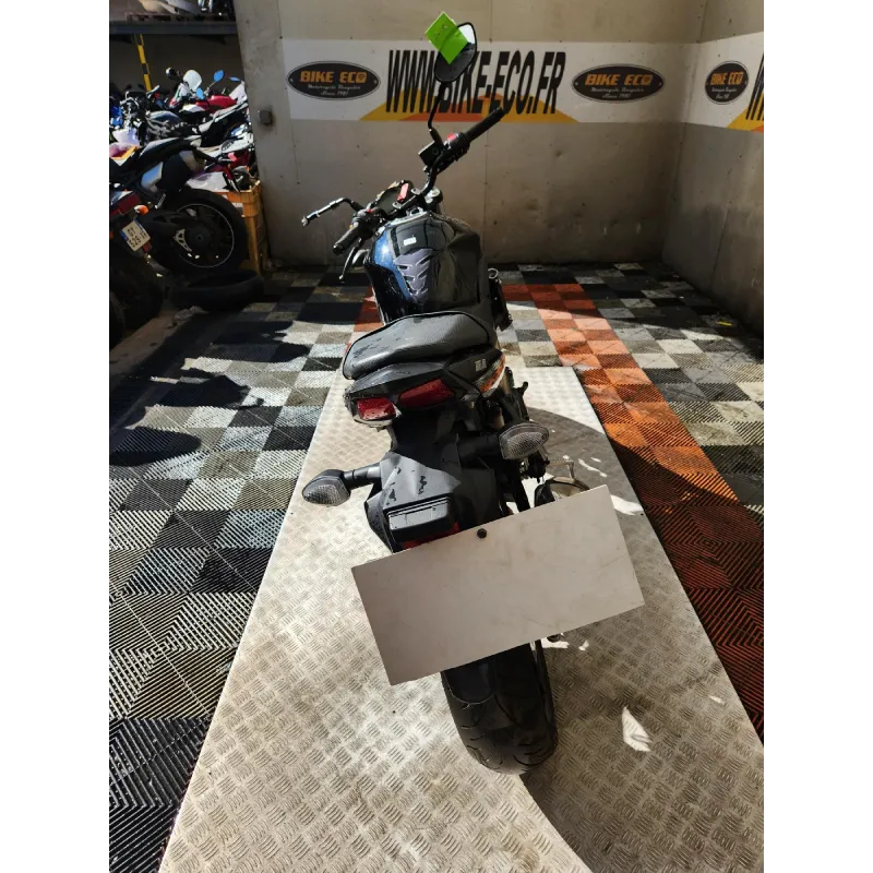 SUZUKI SV 650 N .