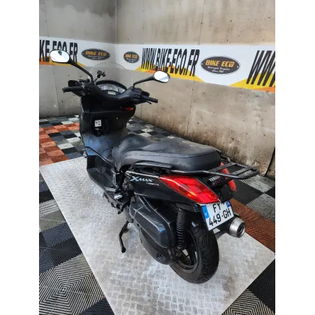 YAMAHA XMAX 125 .