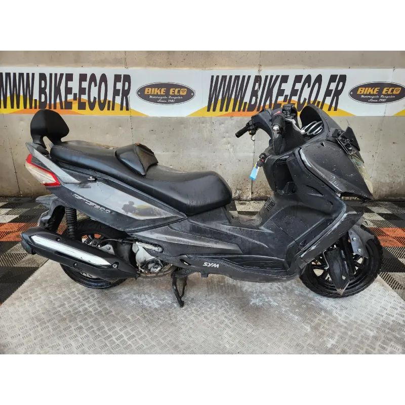 SYM GTS 300