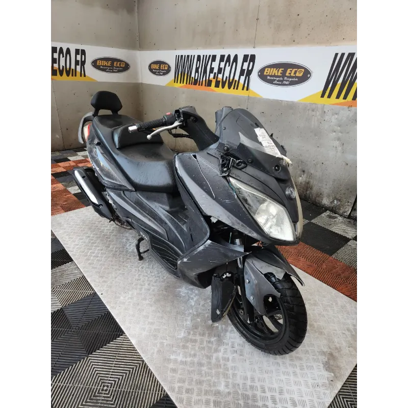 SYM GTS 300