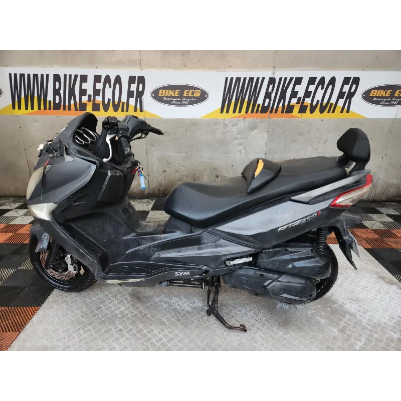 SYM GTS 300