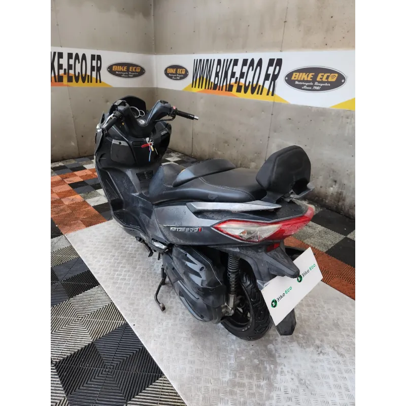 SYM GTS 300
