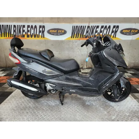 SYM GTS 300
