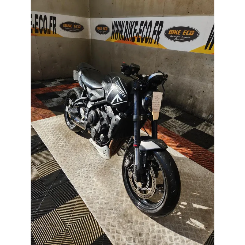 TRIUMPH TRIDENT 660 A2 .