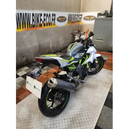 KAWASAKI z 125 .