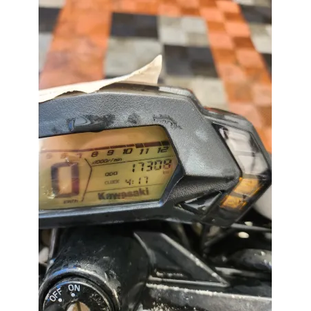 KAWASAKI z 125 .