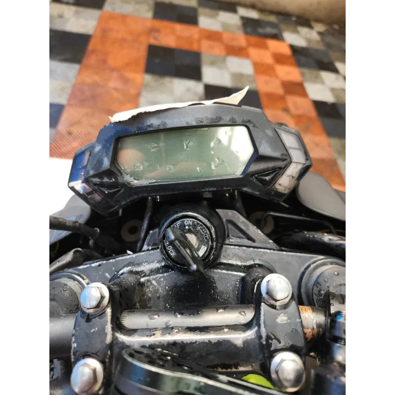 KAWASAKI z 125 .