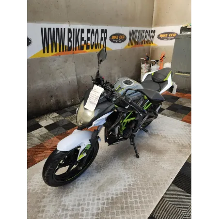 KAWASAKI z 125 .