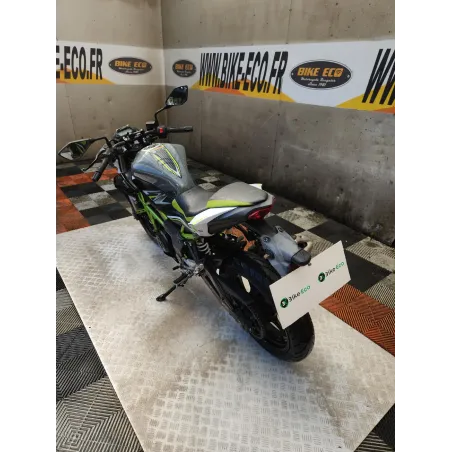 KAWASAKI z 125 .