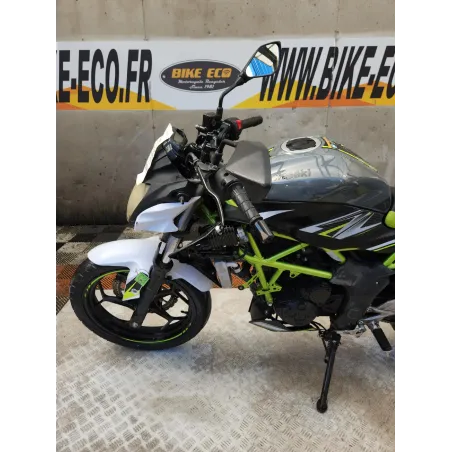 KAWASAKI z 125 .