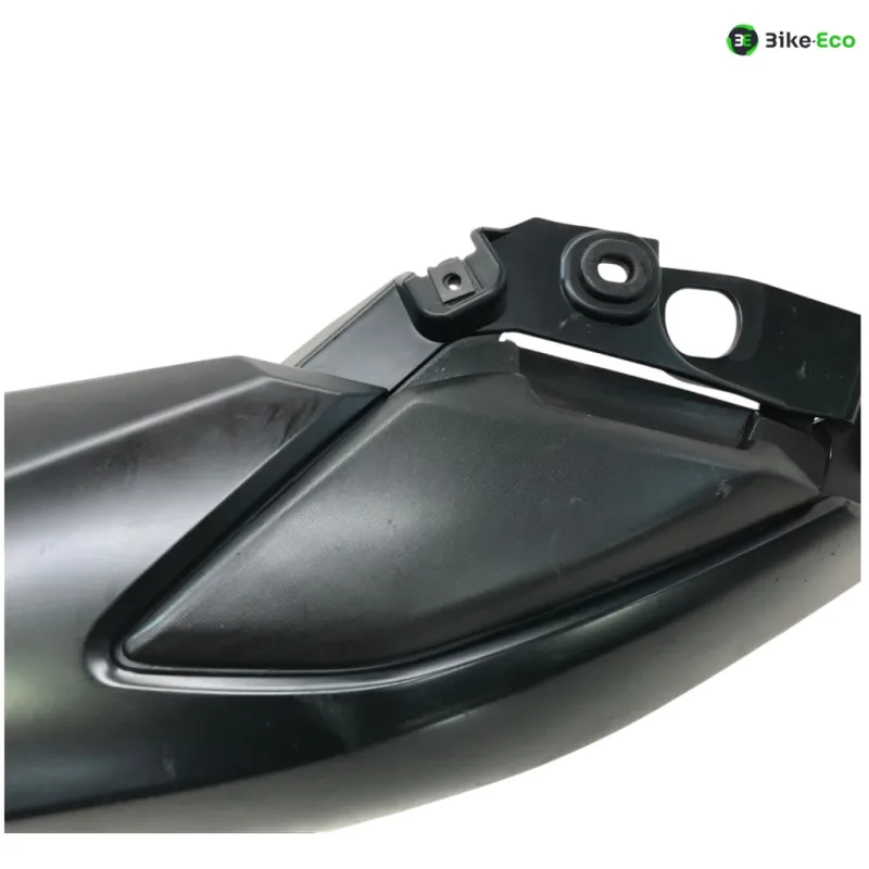 Cache carenage coque arriere YAMAHA GPD 125 2021-2024 NMAX