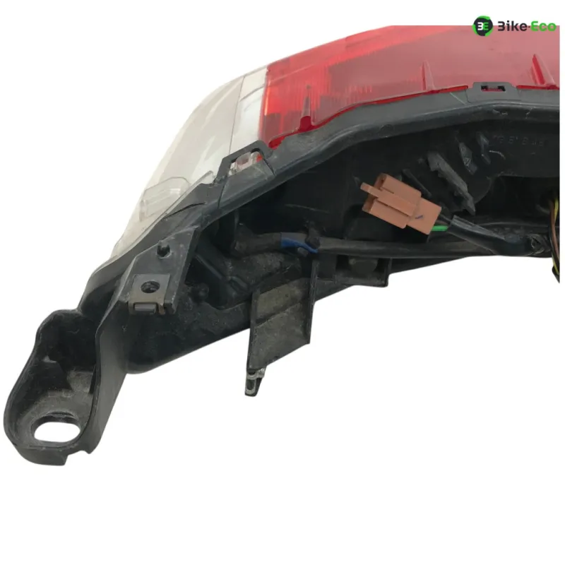 Feu arriere YAMAHA GPD 125 2021-2024 NMAX