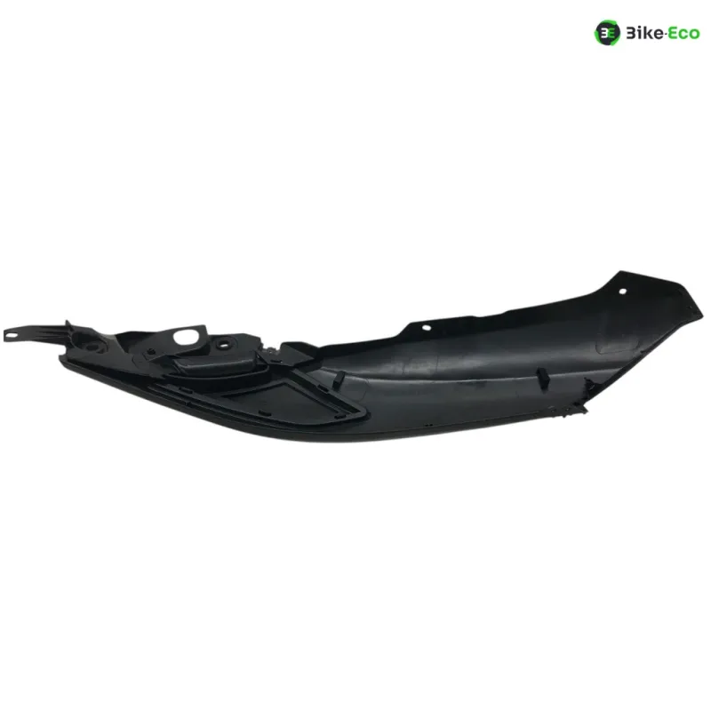 Cache carenage coque arriere YAMAHA GPD 125 2021-2024 NMAX