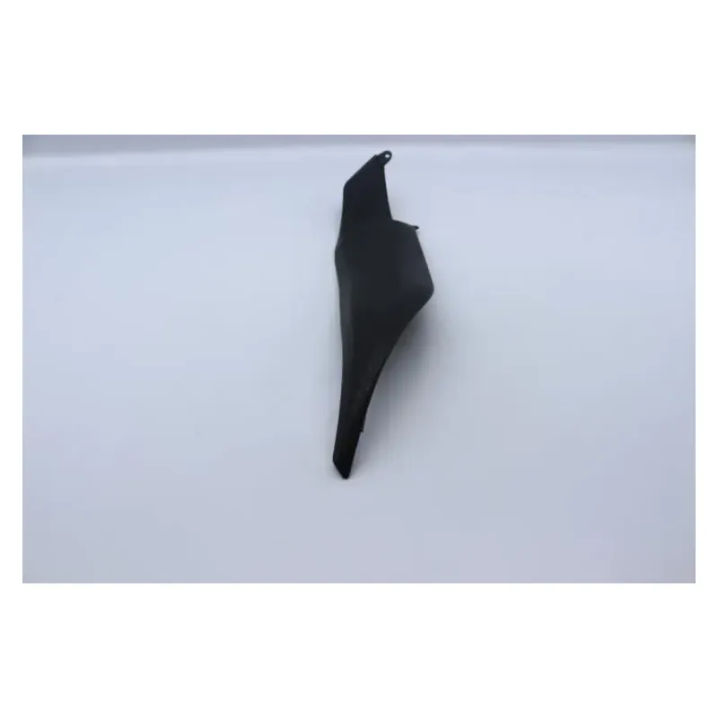 Cache carenage sous selle droit KAWASAKI ER6 650 N 2009 - 2011