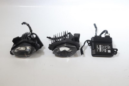 Optique feux phare YAMAHA MT 10 2016 - 2020