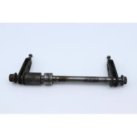 Axe de roue arriere HONDA CB 125 TWIN 1982 - 1988