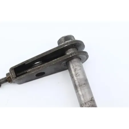 Axe de roue arriere HONDA CB 125 TWIN 1982 - 1988