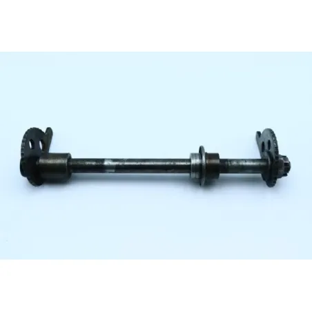 Axe de roue arriere YAMAHA DTF 125 1977 - 1991