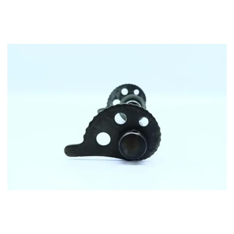 Axe de roue arriere YAMAHA DTF 125 1977 - 1991