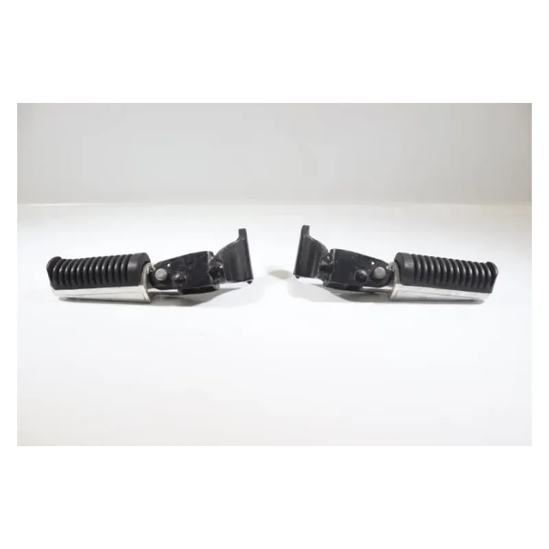 Repose pieds arriere droit YAMAHA YPR 125 XMAX 2006 - 2009