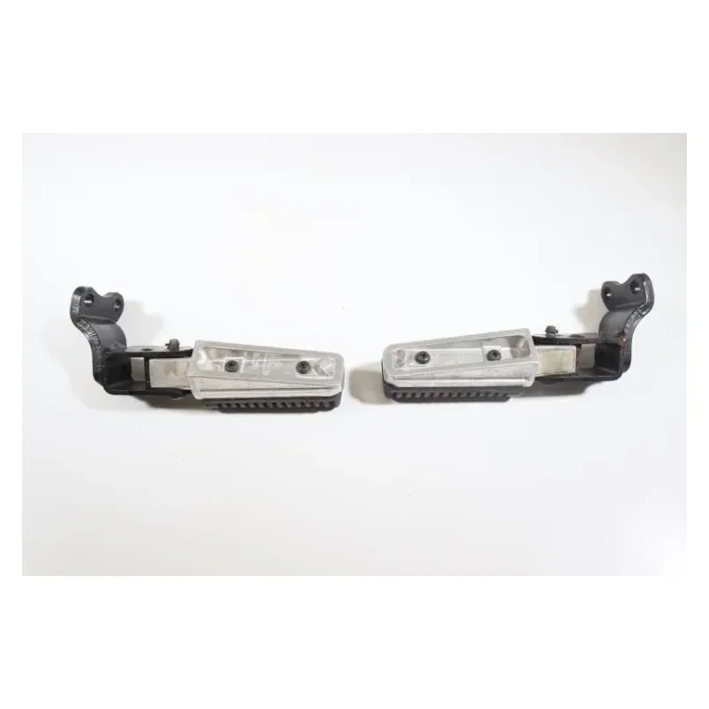 Repose pieds arriere droit YAMAHA YPR 125 XMAX 2006 - 2009
