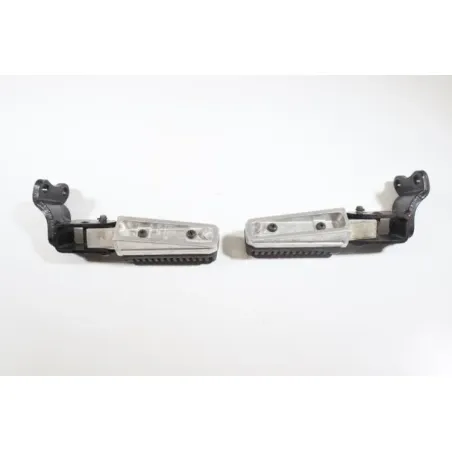 Repose pieds arriere droit YAMAHA YPR 125 XMAX 2006 - 2009