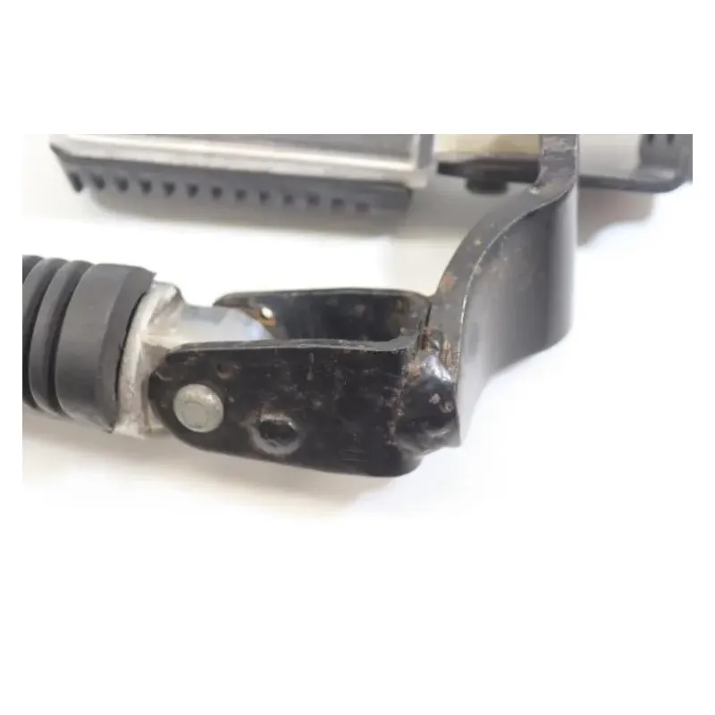 Repose pieds arriere droit YAMAHA YPR 125 XMAX 2006 - 2009