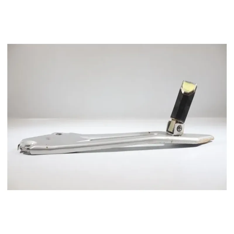 Platine avant gauche YAMAHA YBR 125 2005 - 2006