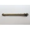 Axe de roue avant YAMAHA YBR 125 2005 - 2006