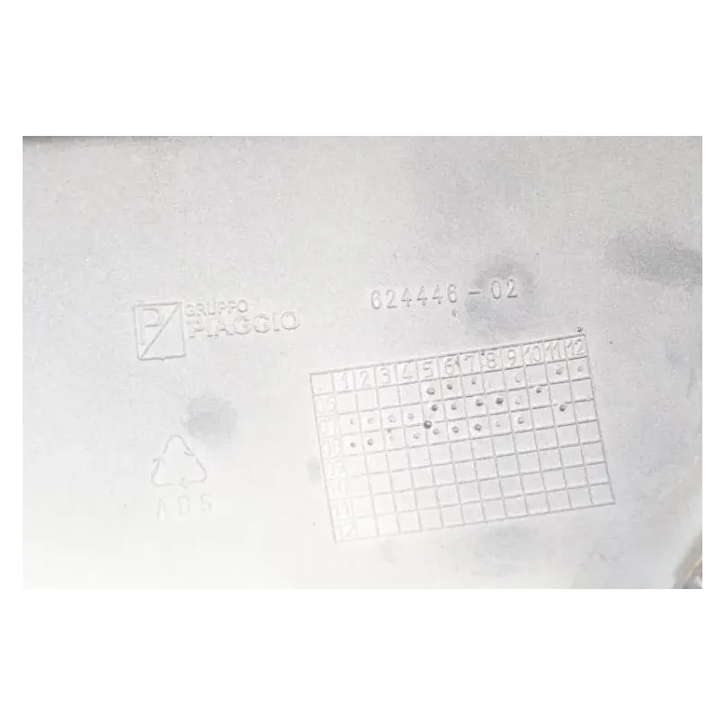 Coque arriere gauche PIAGGIO MP3 400 LT 2008 - 2010
