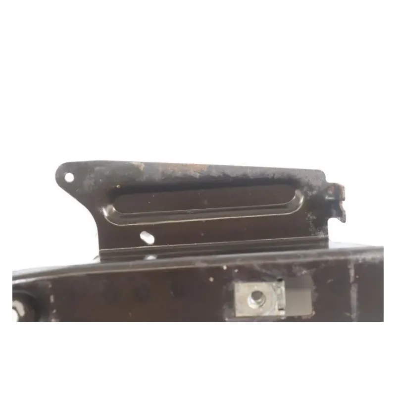 Support marche pied gauche PIAGGIO MP3 400 LT 2008 - 2010