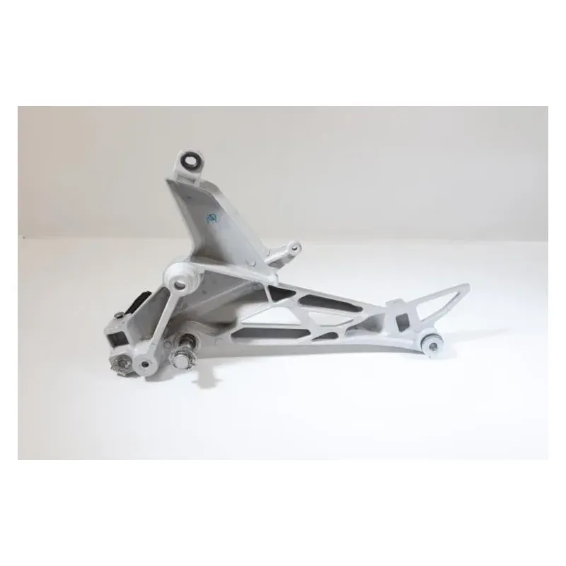 Platine avant droite HONDA CBF 125 2015 - 2016